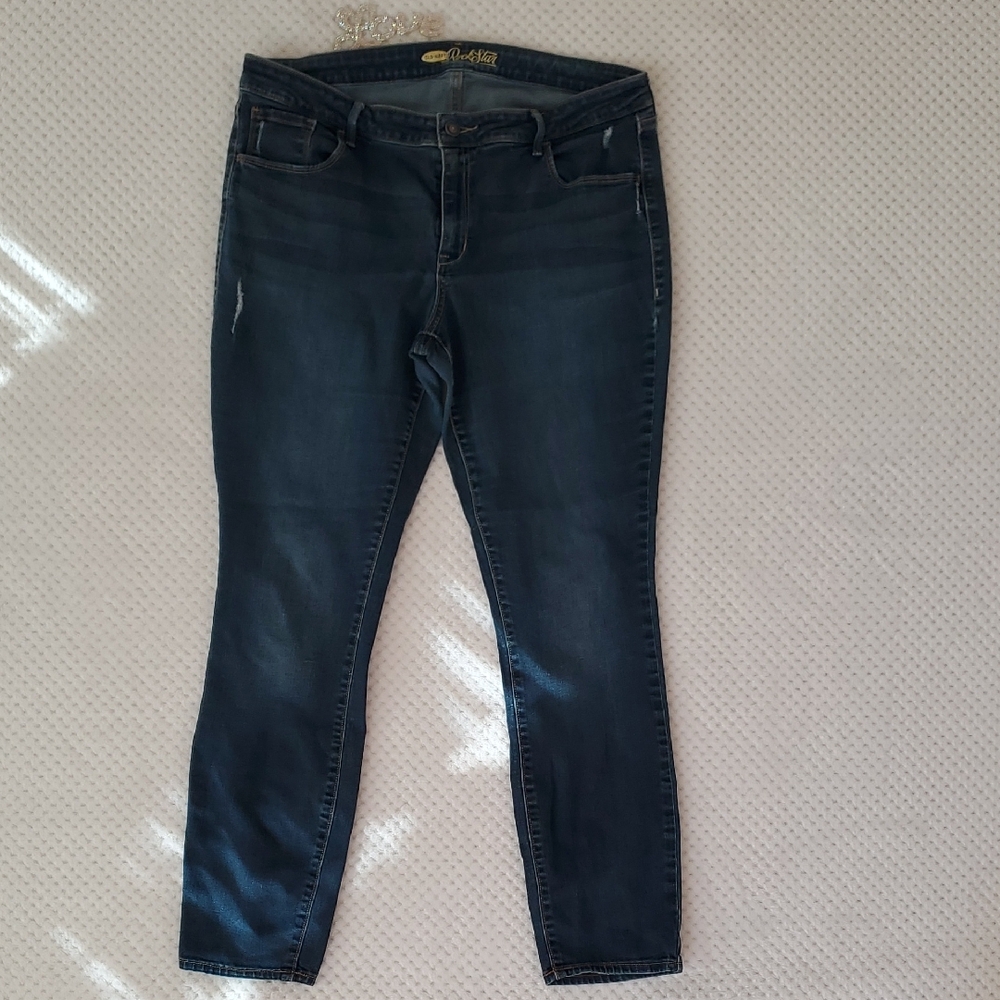 Old Navy Rockstar Size 16 Regular Fit Used Women's Blue Jeans